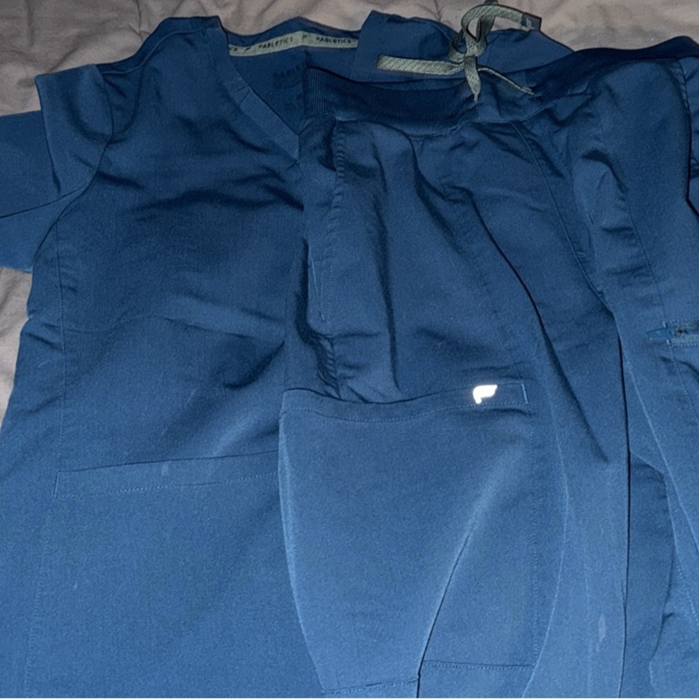 Fabletics Blue Scrub Set - image 1